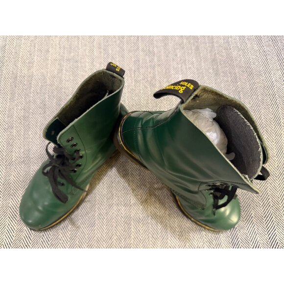 Rare Vintage Dr. Martens Green Leather Boots Unisex Size 6/8 Iconic Style Durabl - Picture 2 of 14